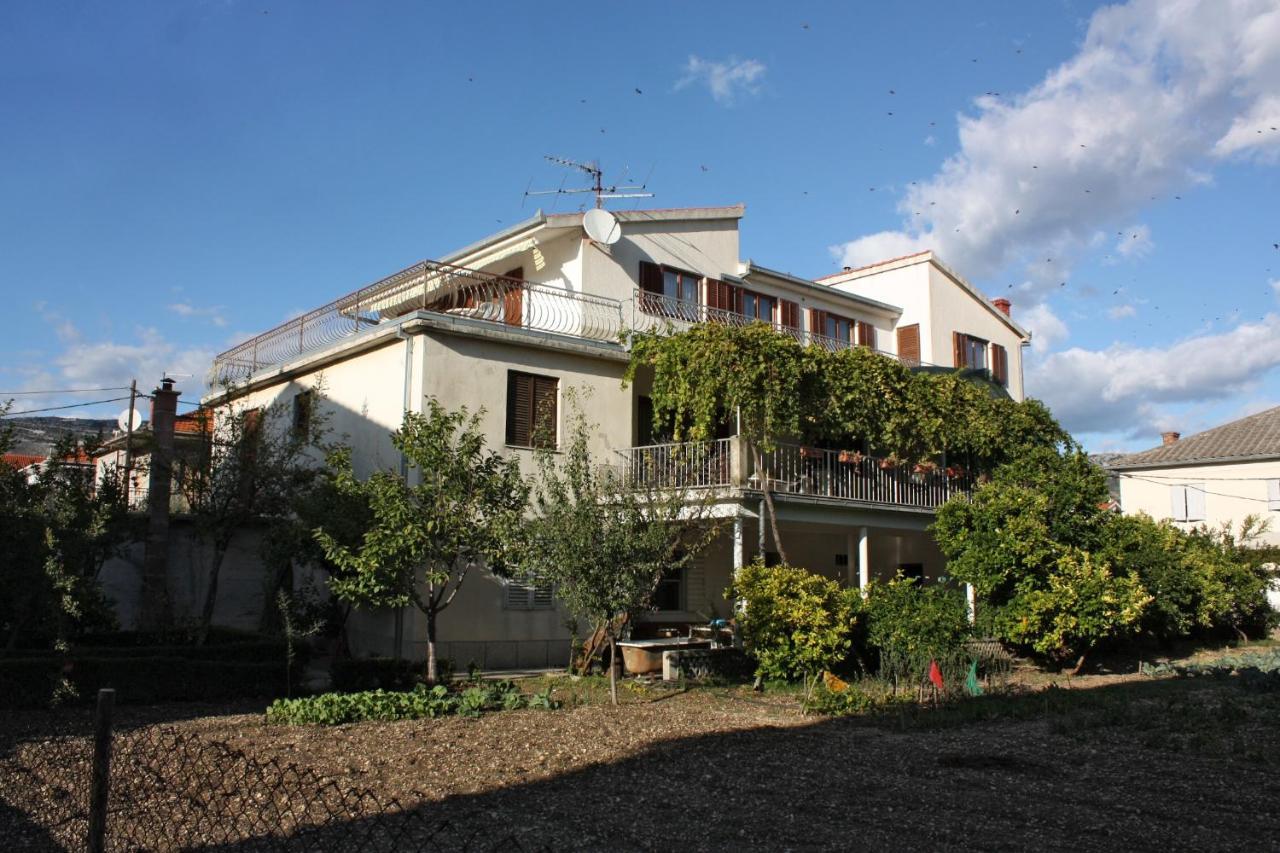 Apartments With A Parking Space Kastel Stafilic, Kastela - 5219 Exterior photo