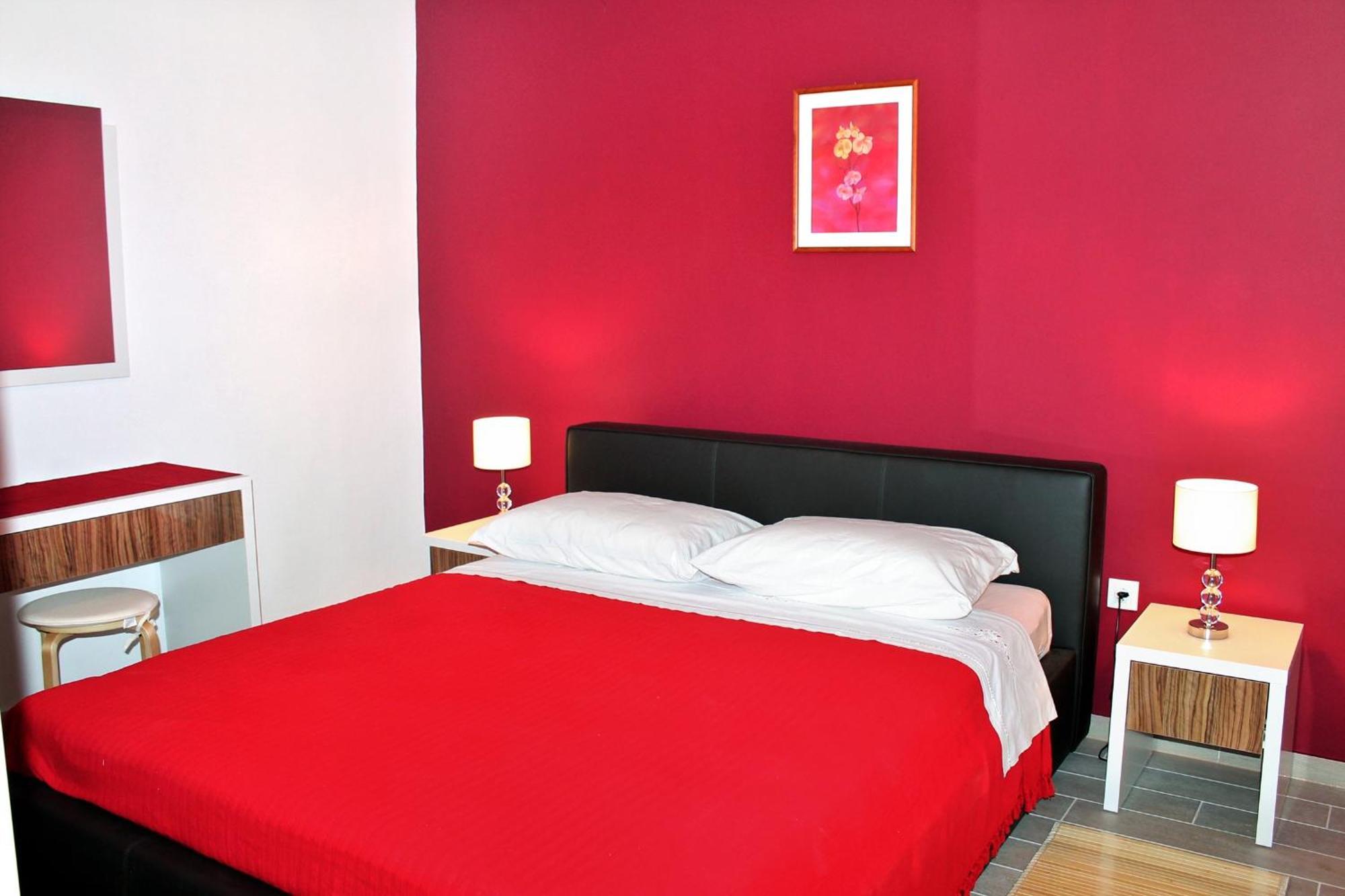 Apartments With A Parking Space Kastel Stafilic, Kastela - 5219 Room photo