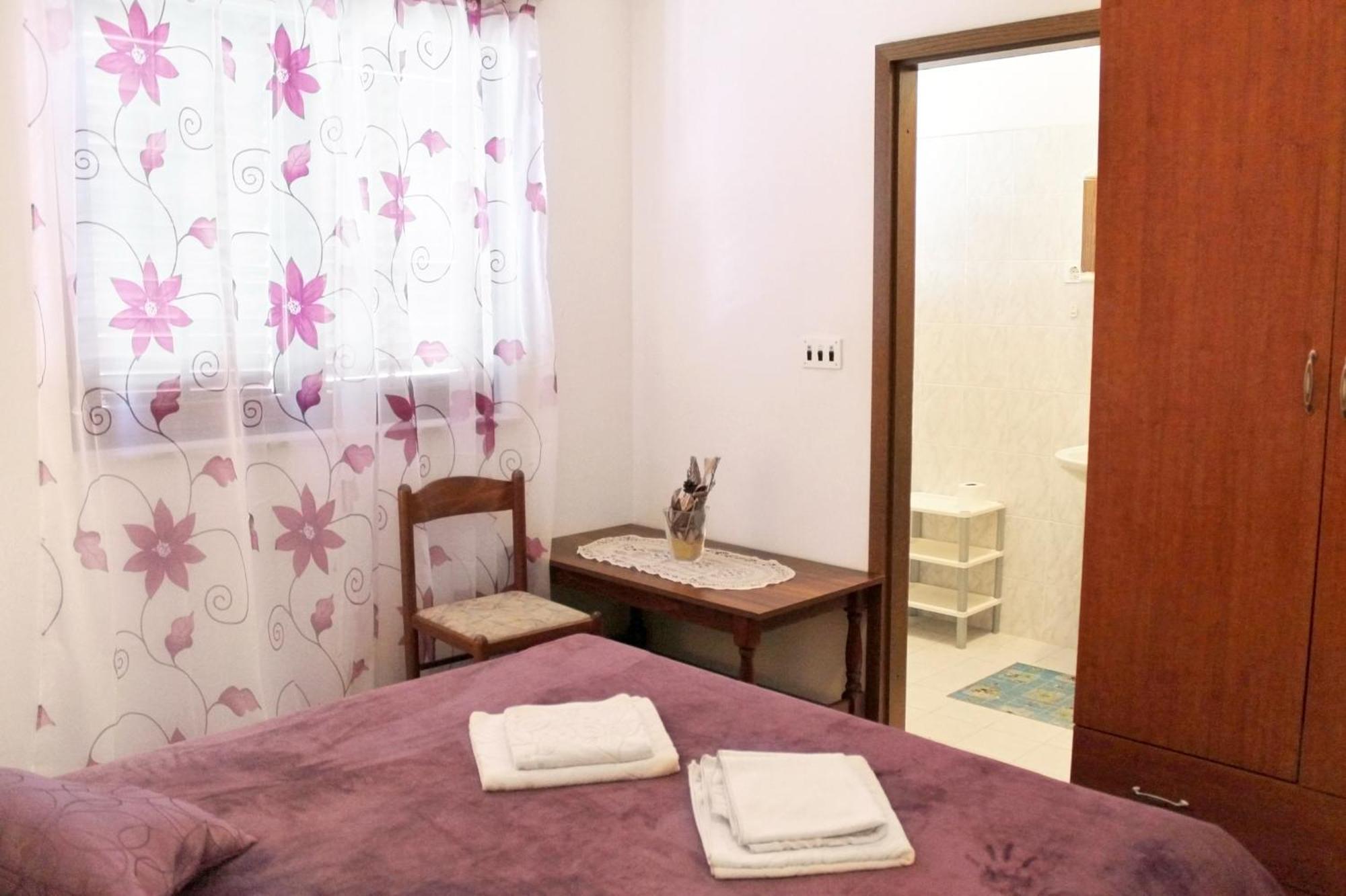 Apartments With A Parking Space Kastel Stafilic, Kastela - 5219 Room photo