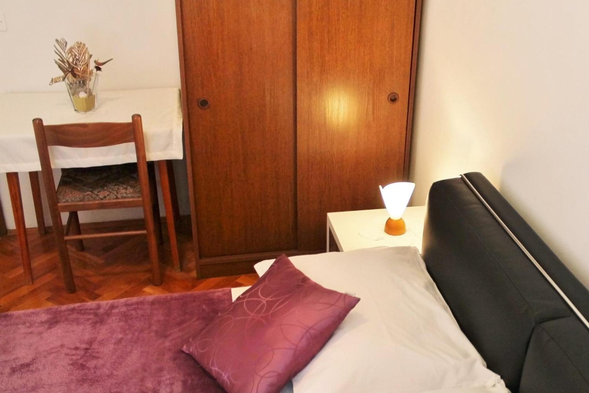 Apartments With A Parking Space Kastel Stafilic, Kastela - 5219 Room photo